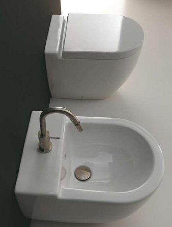 Axa Evolution Bathroom Toilets