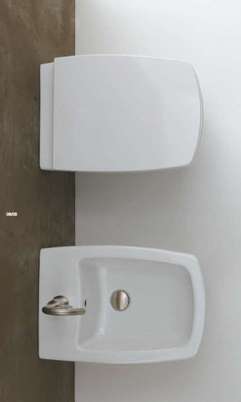 Axa X-Tre Bathroom Toilets